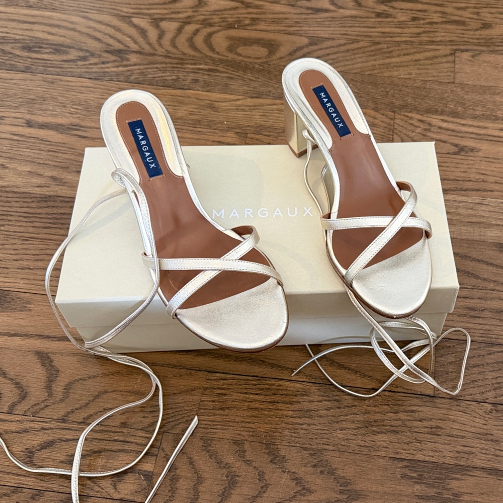 Margaux soho sandal in champagne (light gold) size 37.5 US 7 worn once